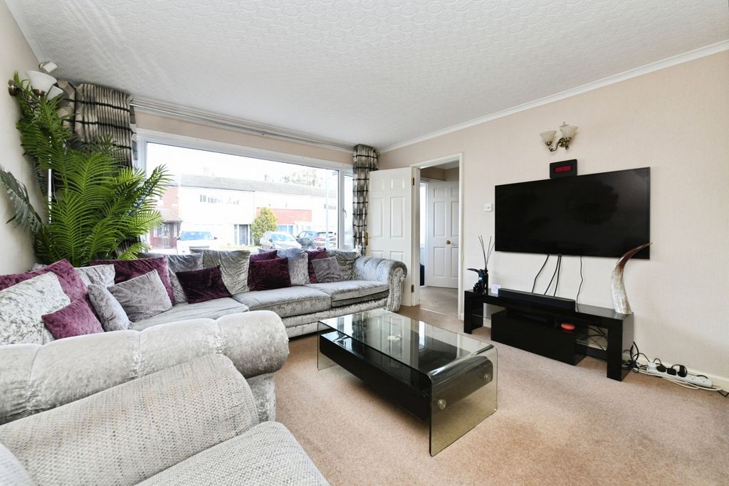 Property photo 2 of 17 Pbox-Img.Jpg