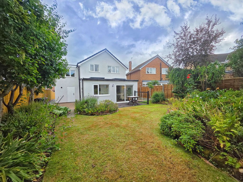 Property photo 2 of 30