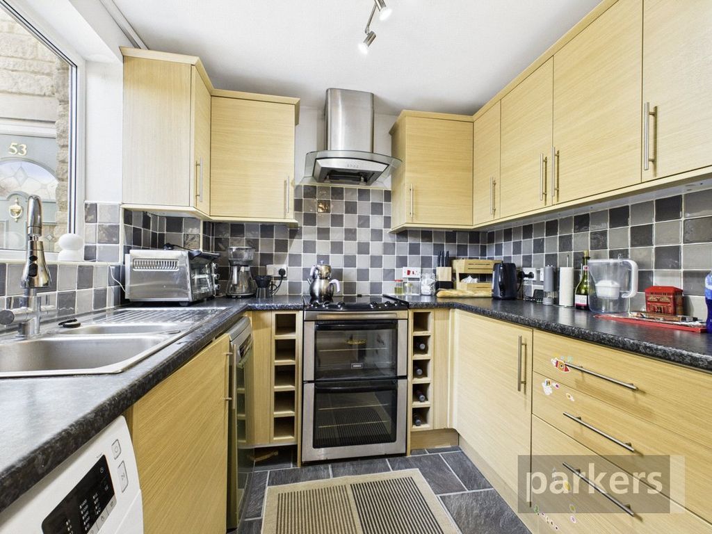 Property photo 3 of 15 Kitchen