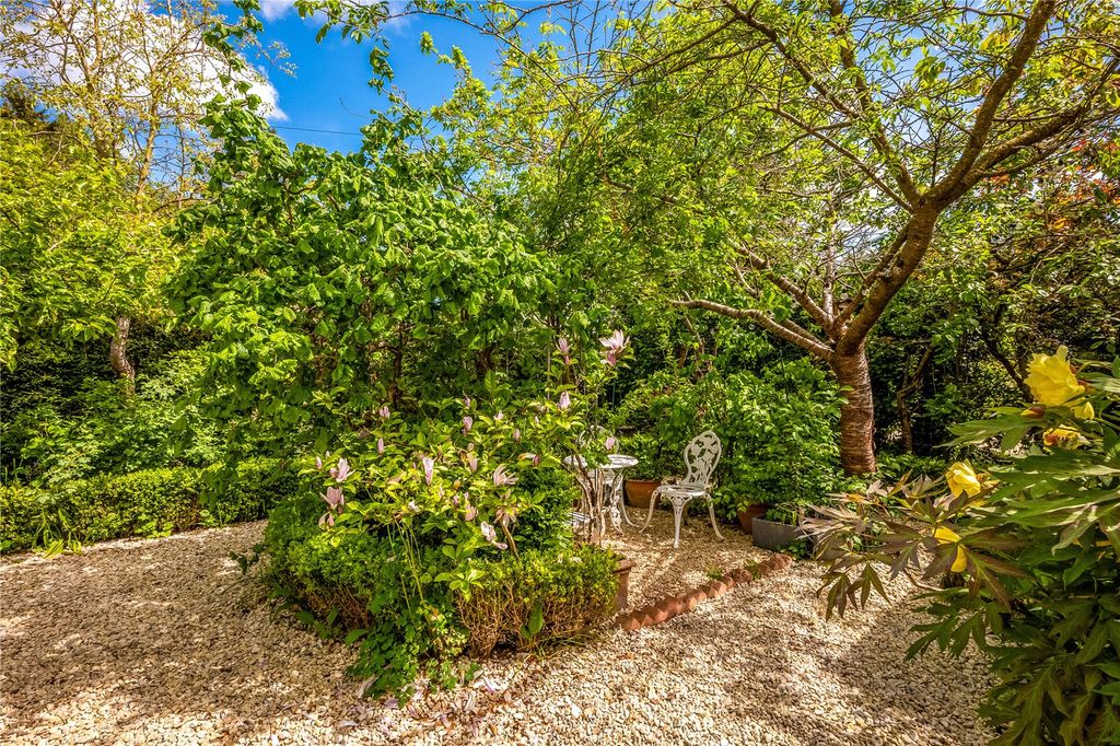 Property photo 2 of 17 Picture No. 18