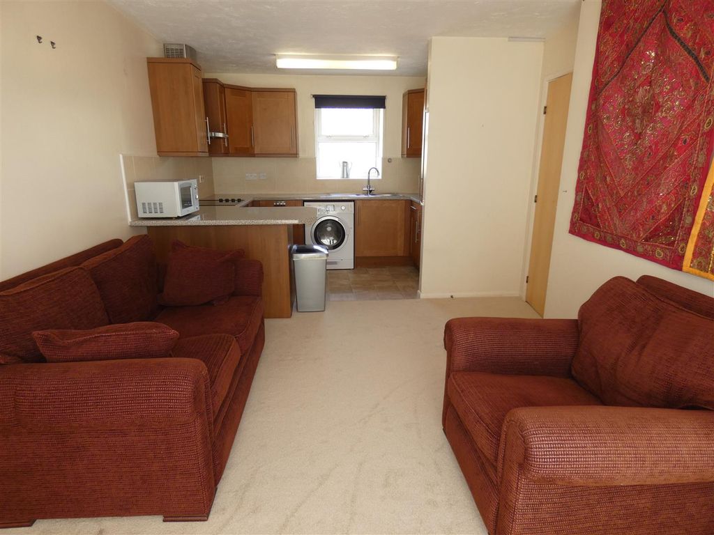 Property photo 3 of 7