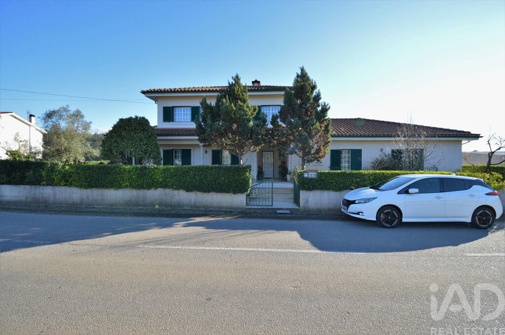Property photo 1 of 30