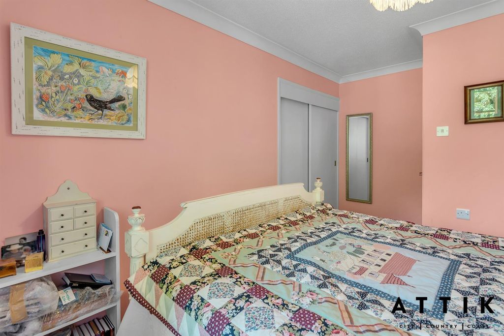 Additional image 21 of 2 bed flat for saleThe Limes, London Road, Halesworth IP19