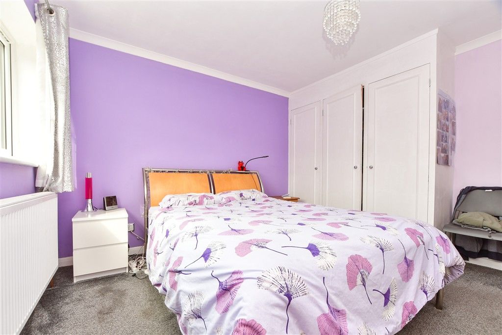 Property photo 1 of 14 Bedroom 1