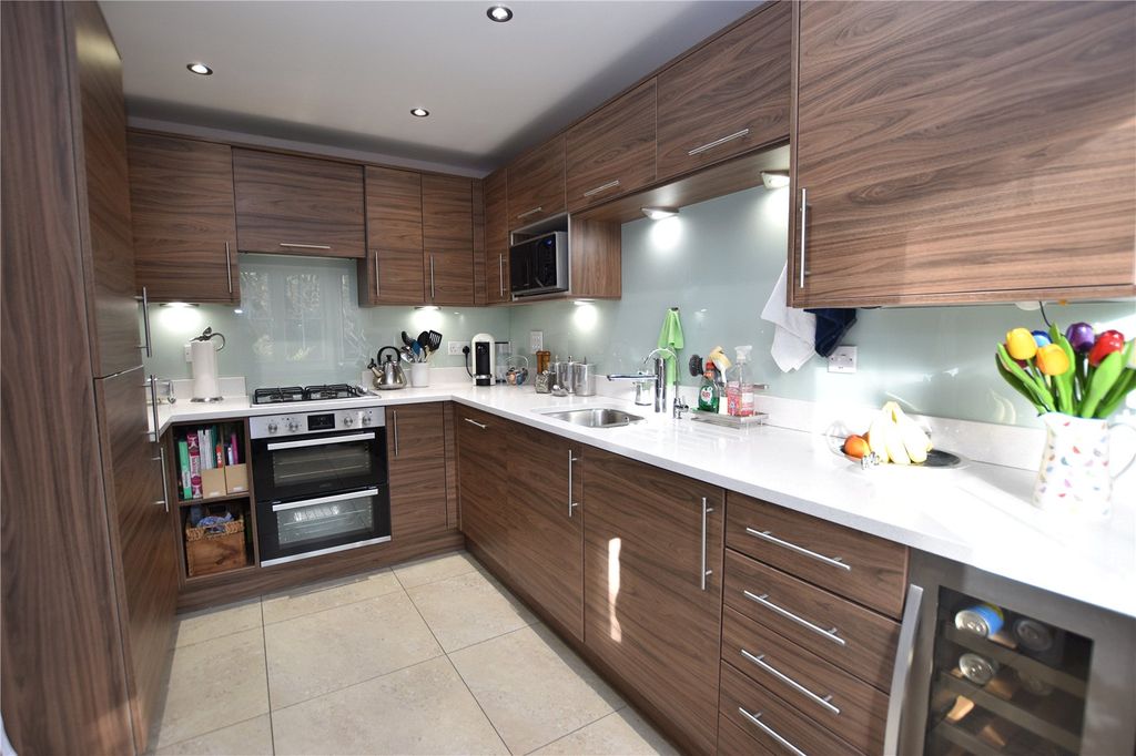 Property photo 3 of 15 Picture No. 16