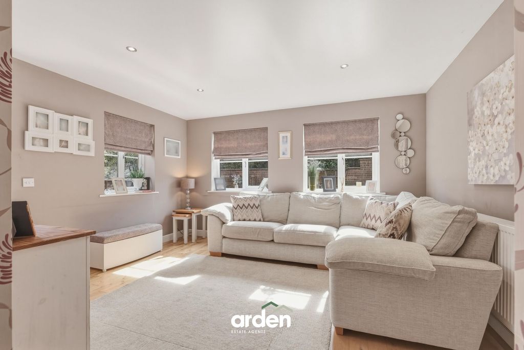 Property photo 2 of 16