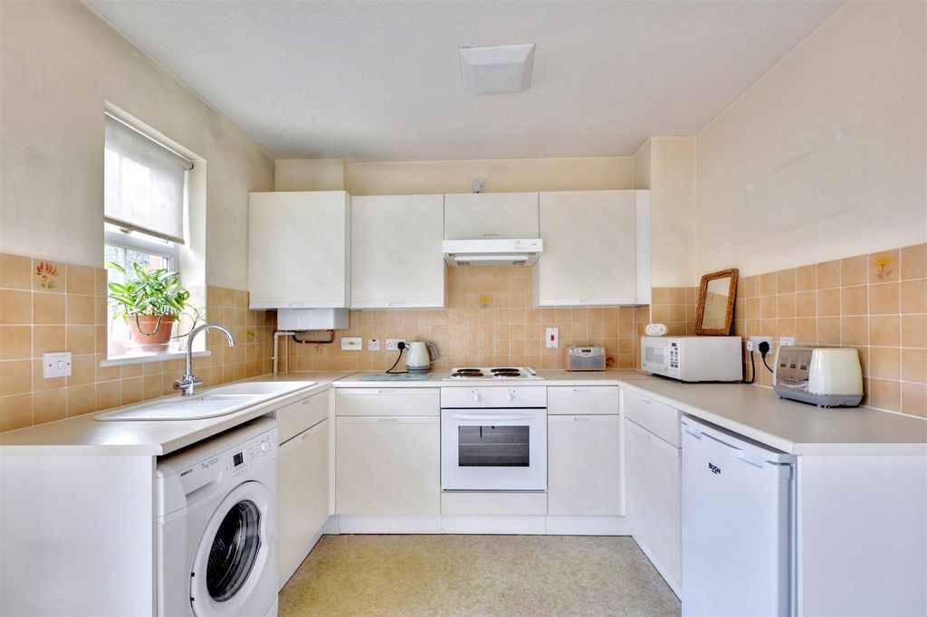 Property photo 3 of 16 Kitchen_1.Jpeg