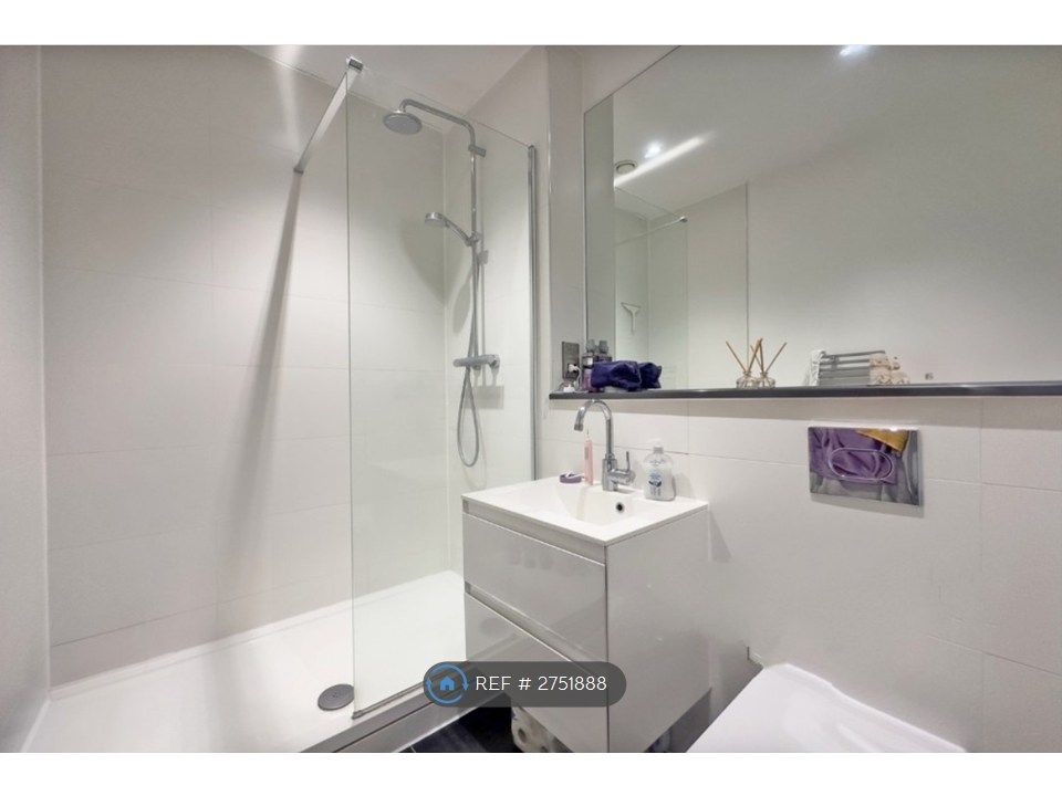 Property photo 3 of 3 Bathroom