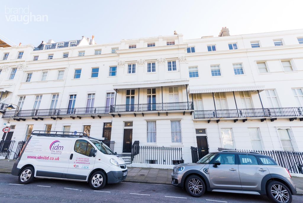 Property photo 1 of 10 Exterior