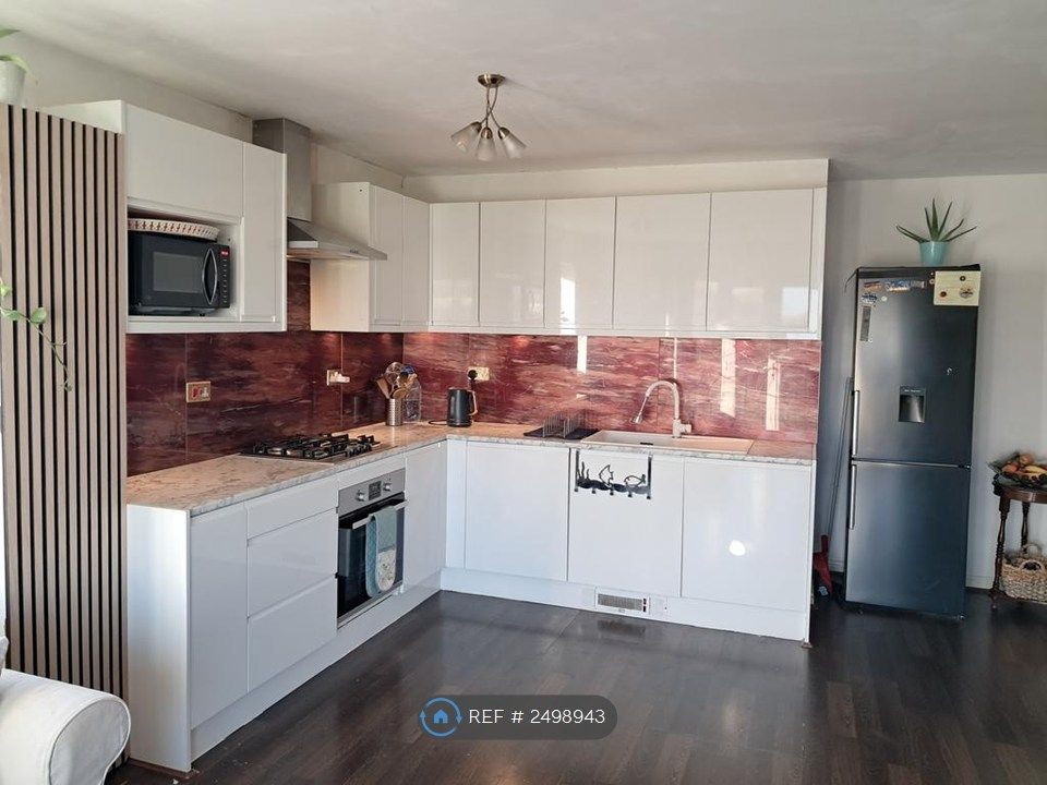 Property photo 3 of 14 Kithen