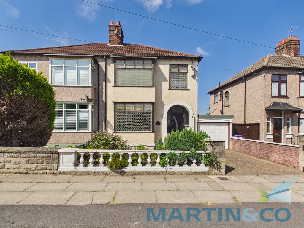 Property photo 1 of 28 Cam01870G0-Pr0221-Still051