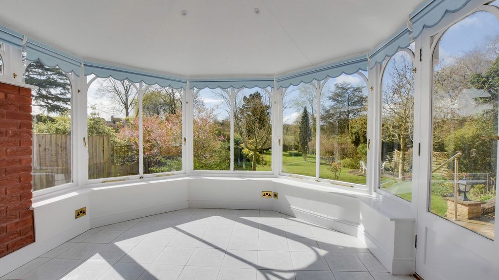 Property photo 3 of 35