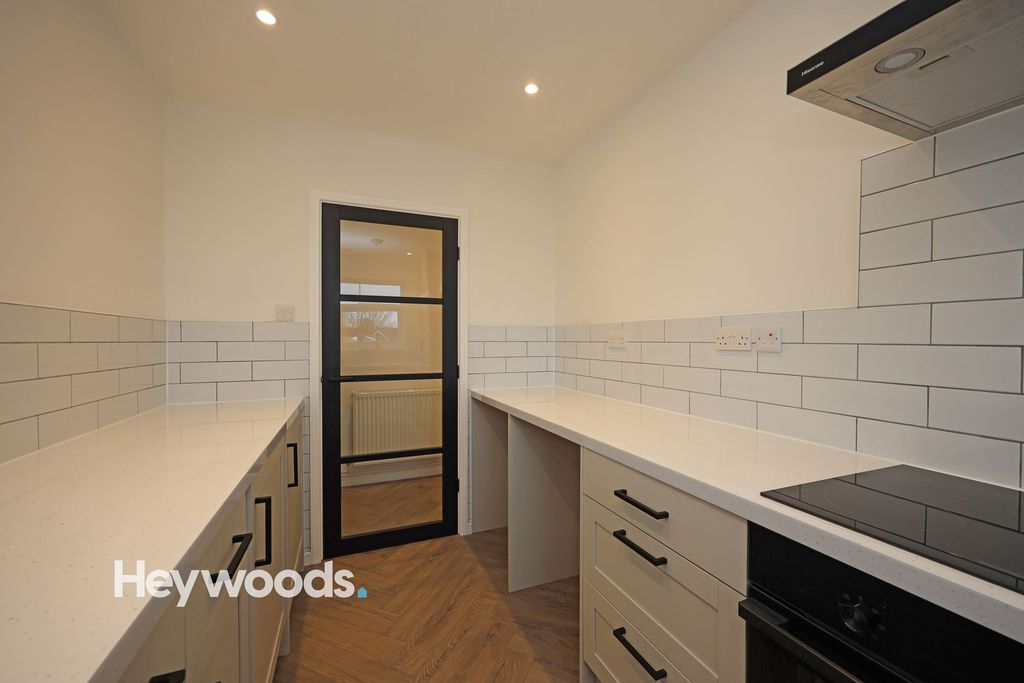 Property photo 3 of 30