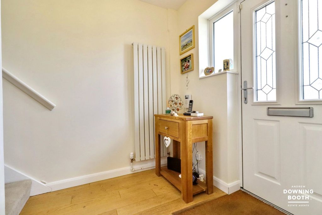 Property photo 2 of 30