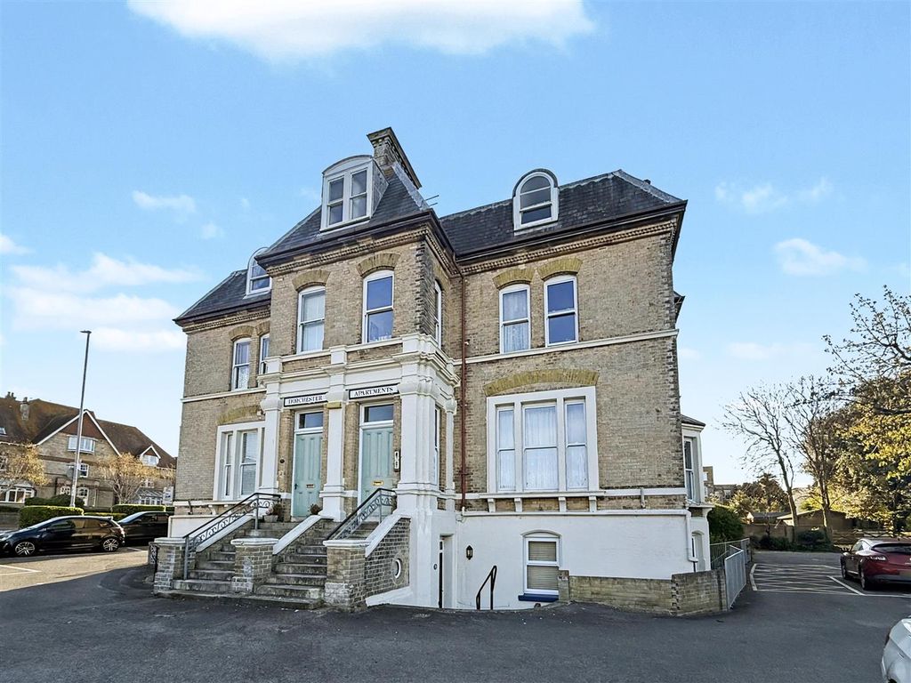 Property photo 1 of 18 1