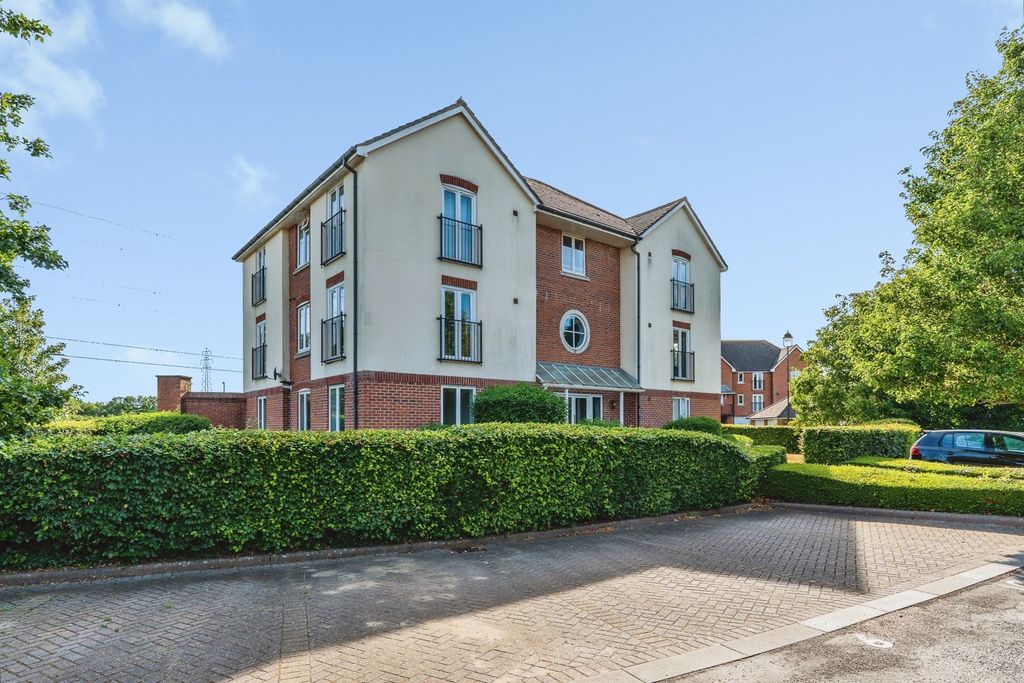 Property photo 1 of 17 Pbox-Img.Jpg