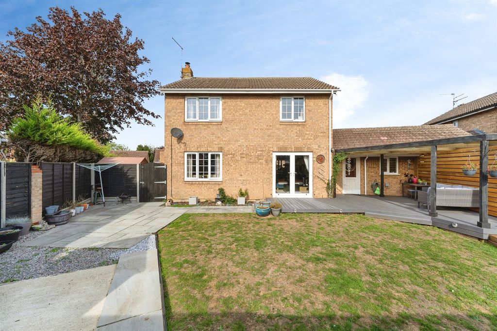 Property photo 2 of 22