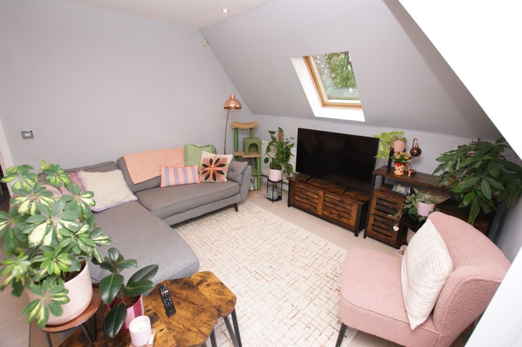 Property photo 3 of 9 Picture No. 07