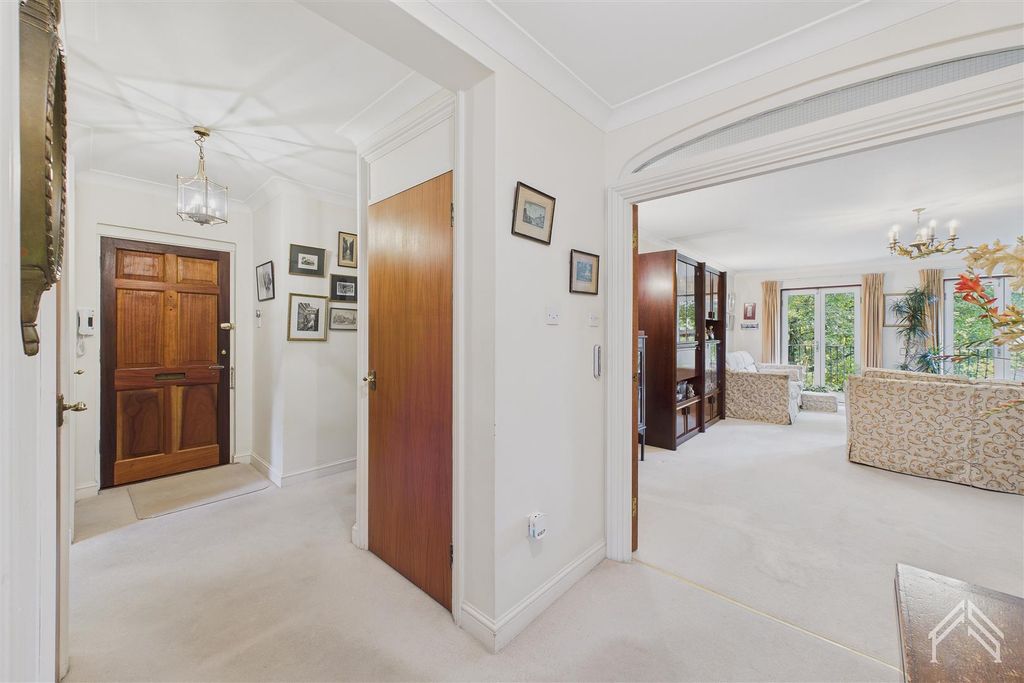 Property photo 3 of 12 Cam02700G0-Pr0414-Still008.Jpg