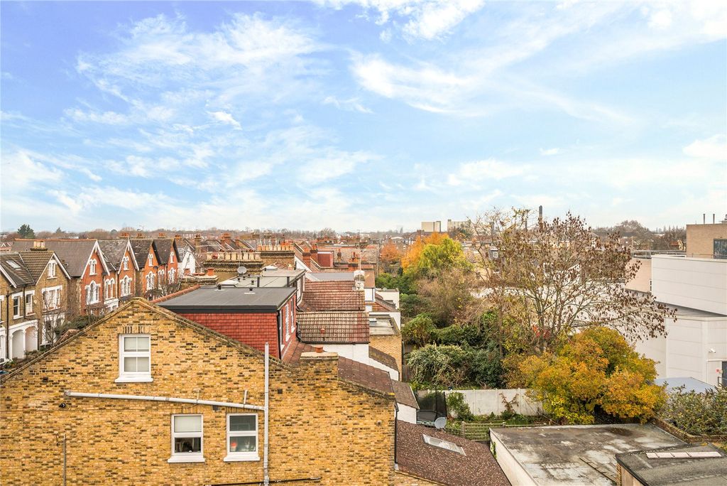 Property photo 2 of 7