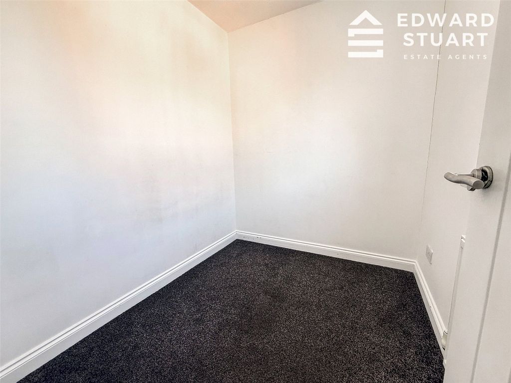 Property photo 3 of 10 Picture No. 02