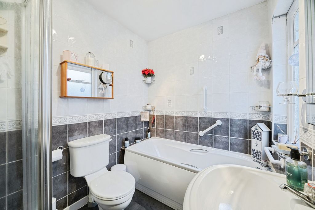 Additional image 13 of 2 bed semi-detached house for saleSuffolk Street, Helensburgh G84