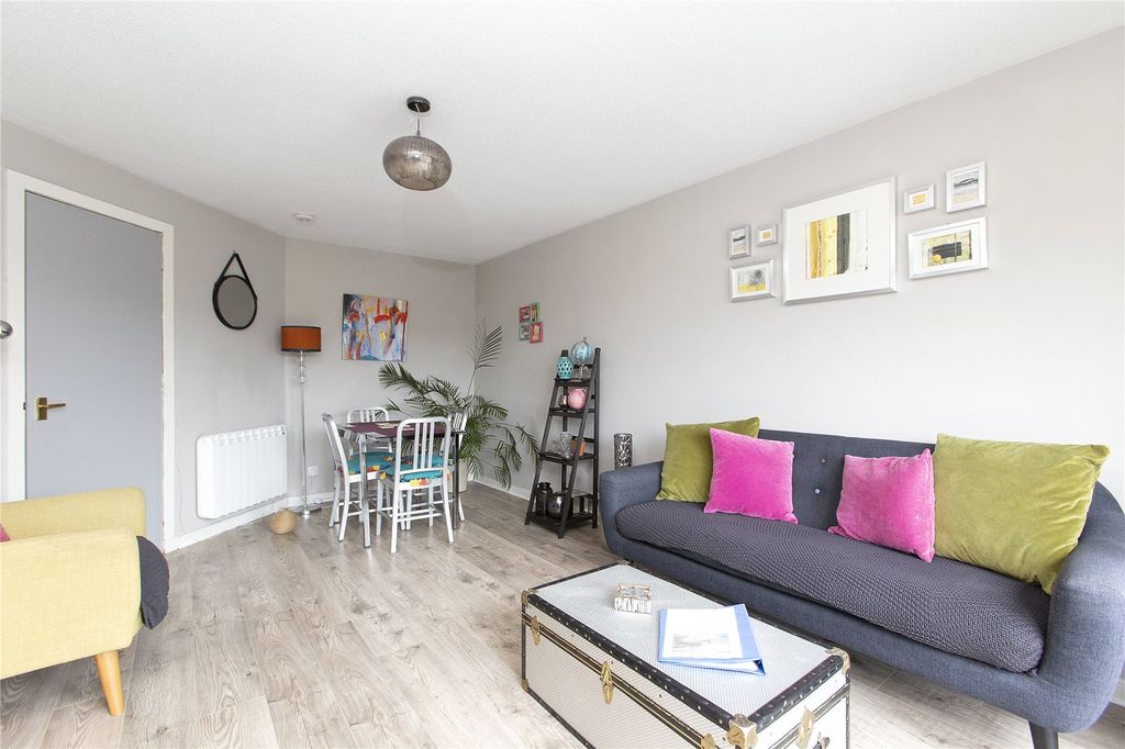 Property photo 3 of 16 Photo 3