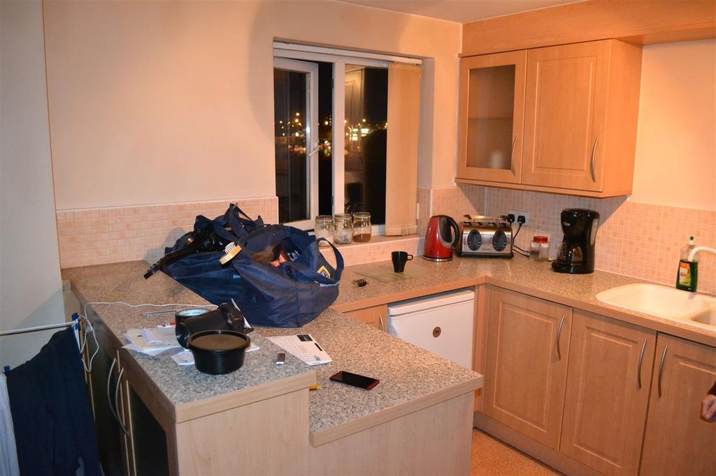 Property photo 3 of 5