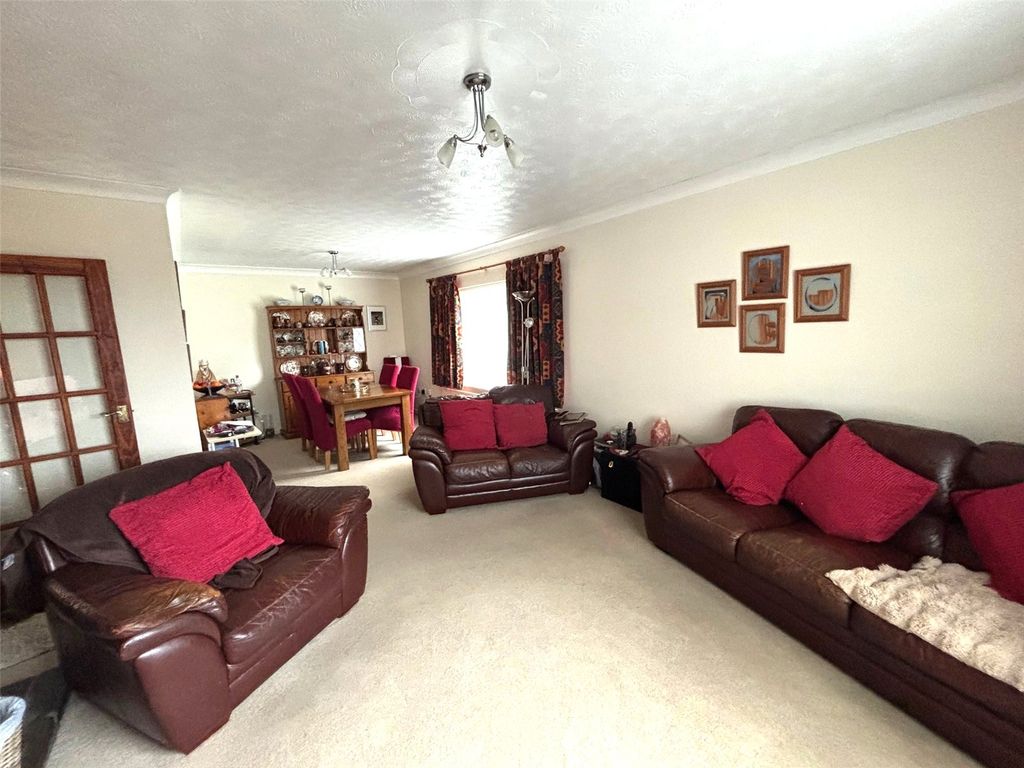 Property photo 3 of 17 Picture No. 04