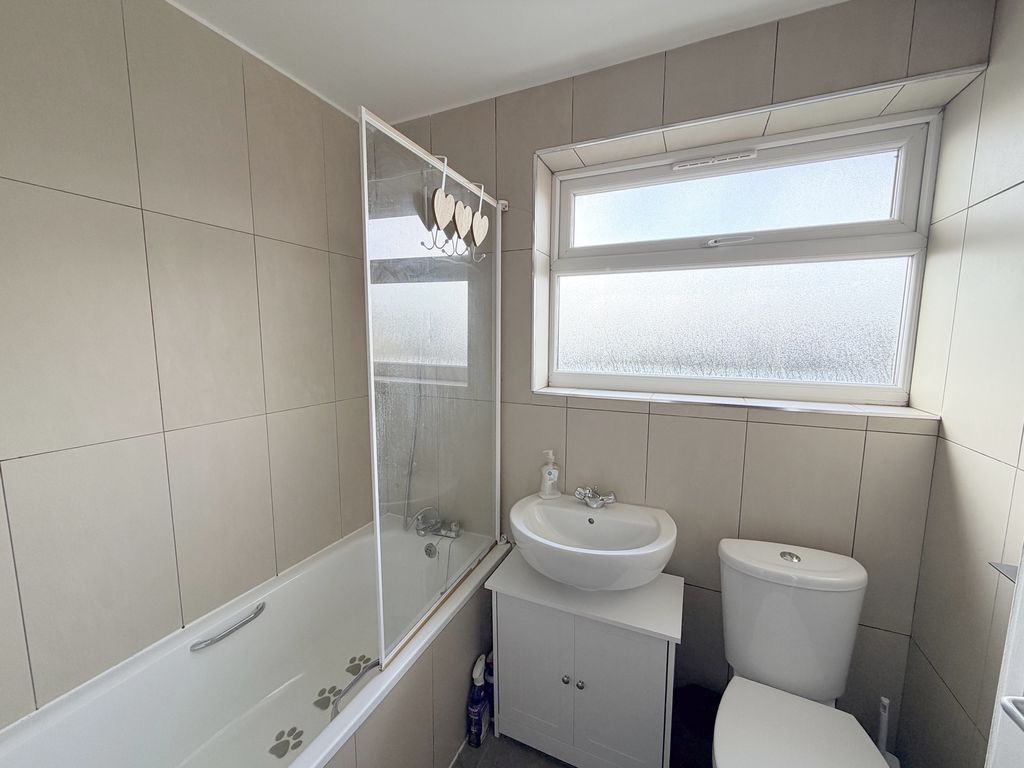 Property photo 2 of 11 Photo 1