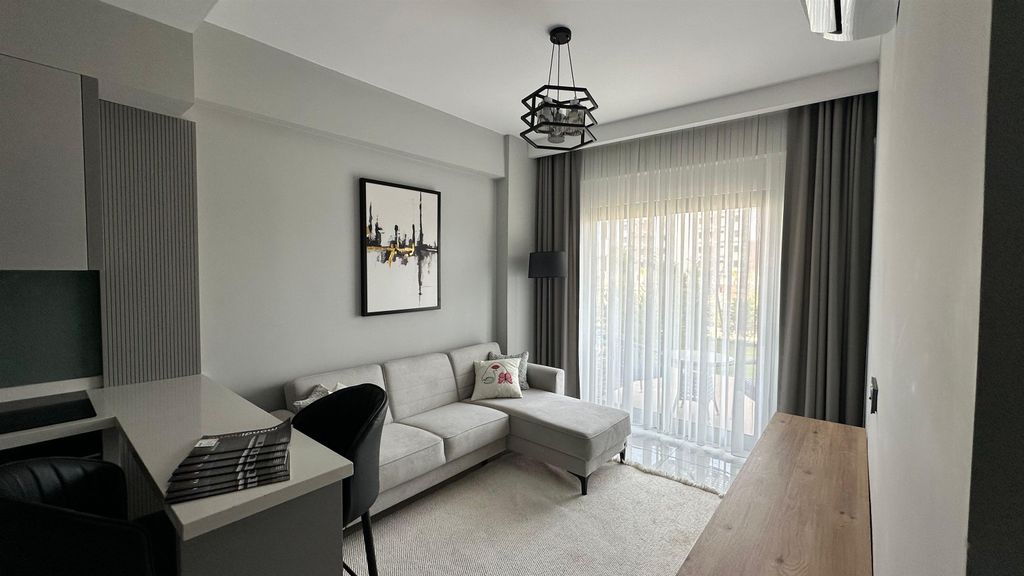 Property photo 3 of 18 Ultra-Modern Antalya Homes In Altintas For Sale - Open-Plan Living Space