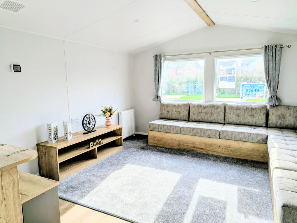 Property photo 2 of 7 Slb4 5.Jpg