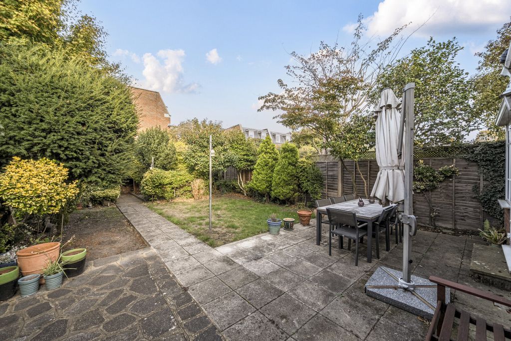 Property photo 2 of 15 1362309-13-68Dd5E...