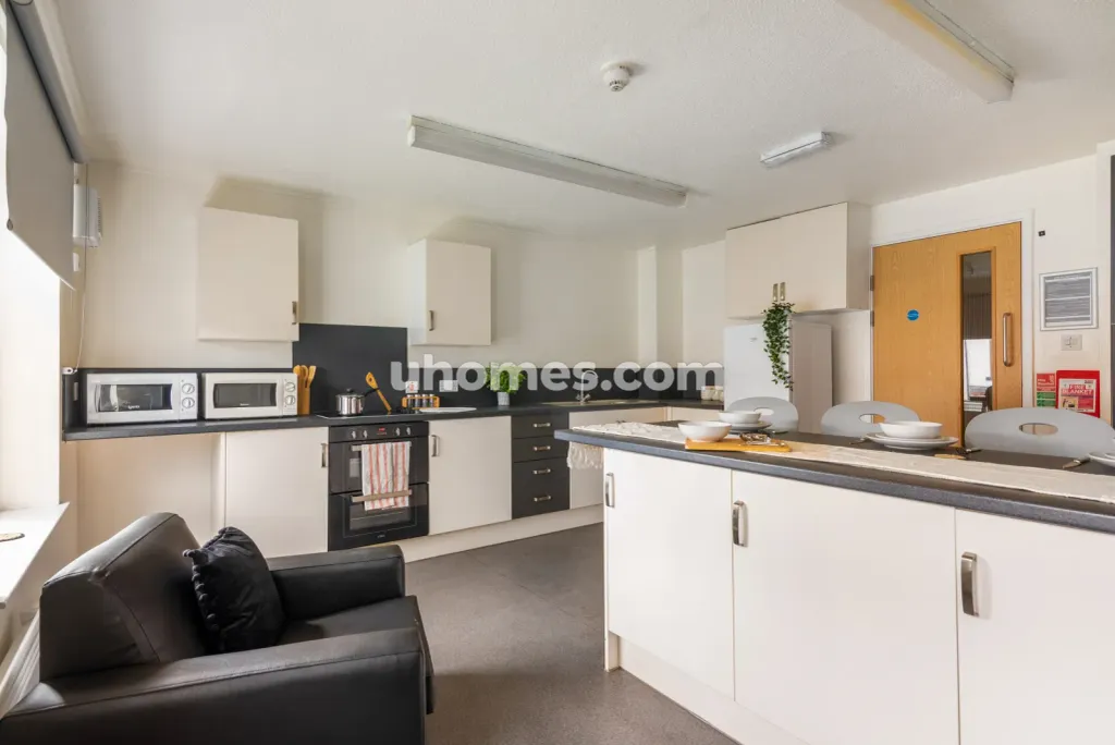 Property photo 3 of 30