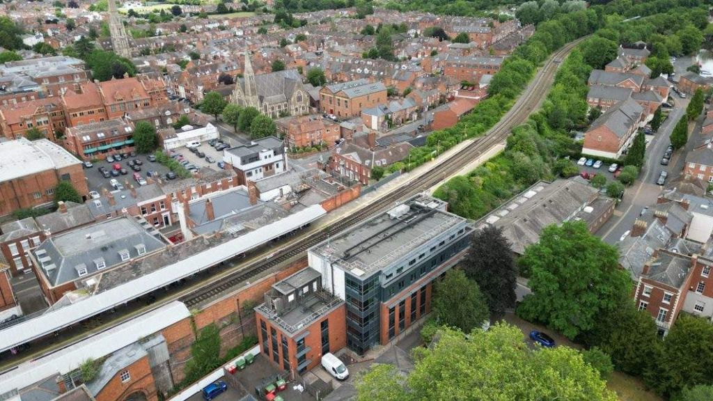 Property photo 2 of 6