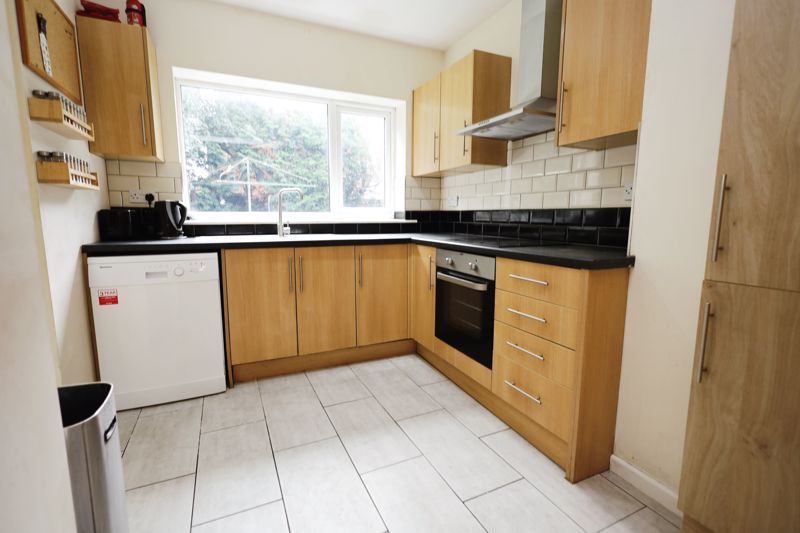 Property photo 2 of 15 Photo 5