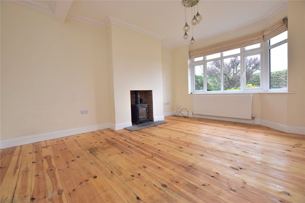 Property photo 3 of 22 Picture No. 33