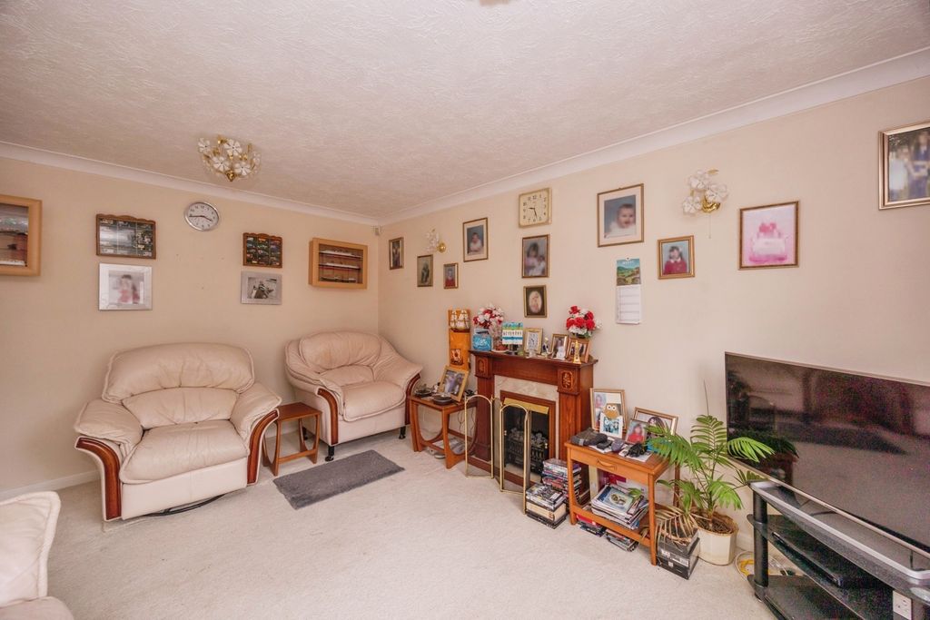 Property photo 3 of 23 Pbox-Img.Jpg