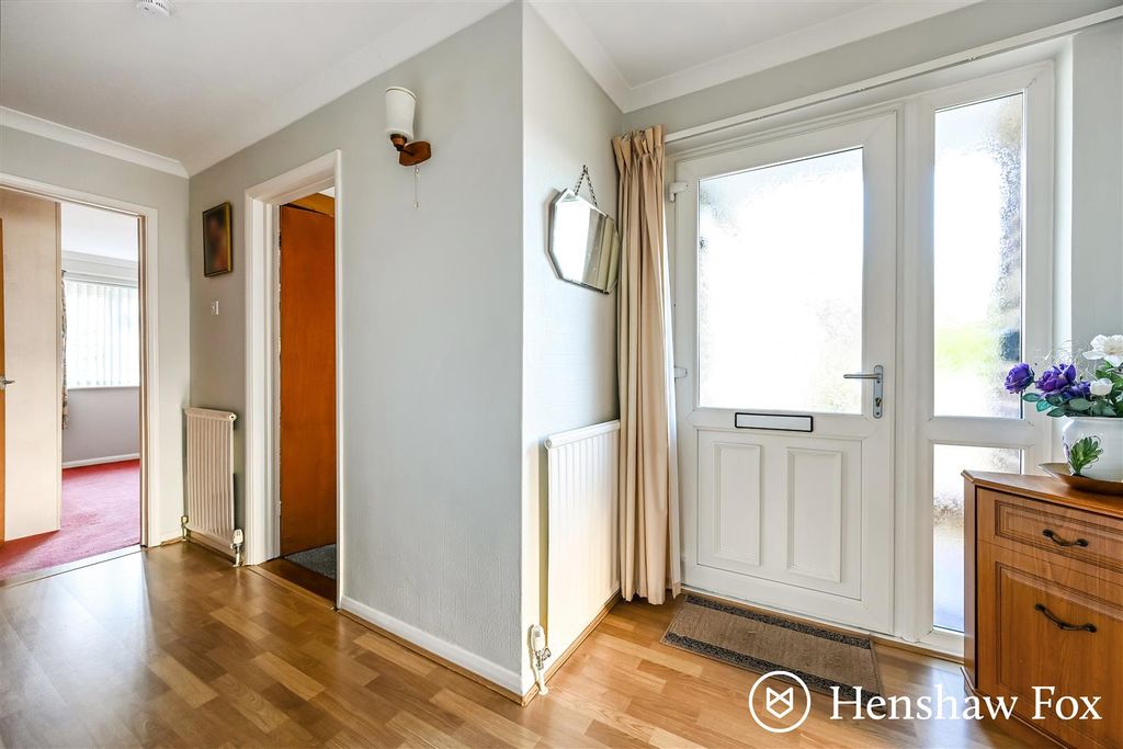 Property photo 3 of 11 Ph7_6324307 - Copy.Jpg