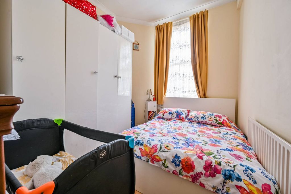 Property photo 1 of 6