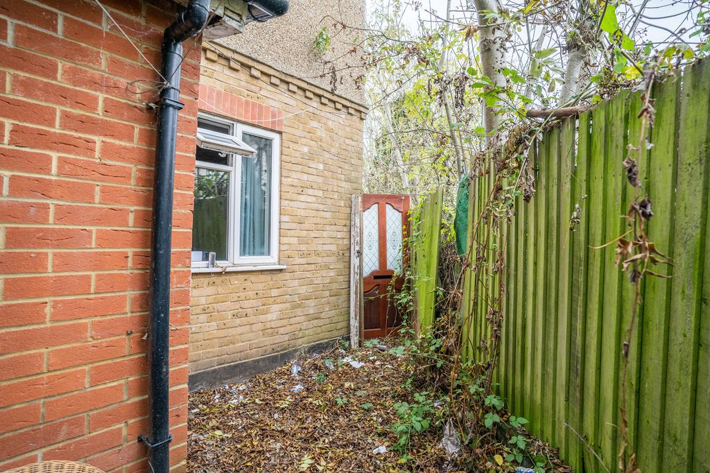 Property photo 3 of 8 Img_2897_4_Original