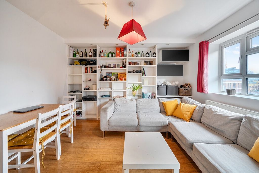 Property photo 1 of 20 Picture No. 12