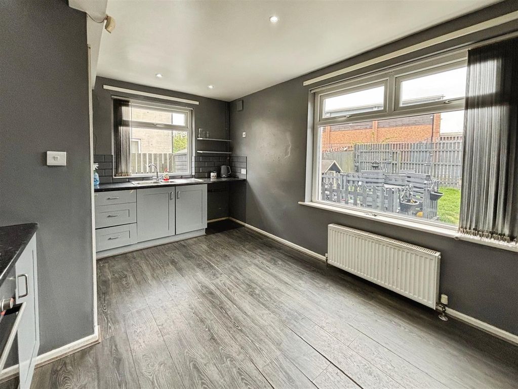 Property photo 3 of 20 Kitchen/Diner