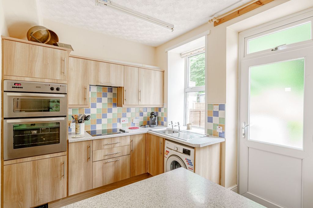 Property photo 3 of 14