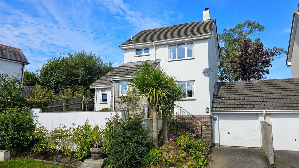 Property photo 2 of 21