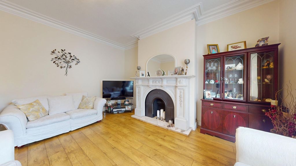Property photo 2 of 45 5248783