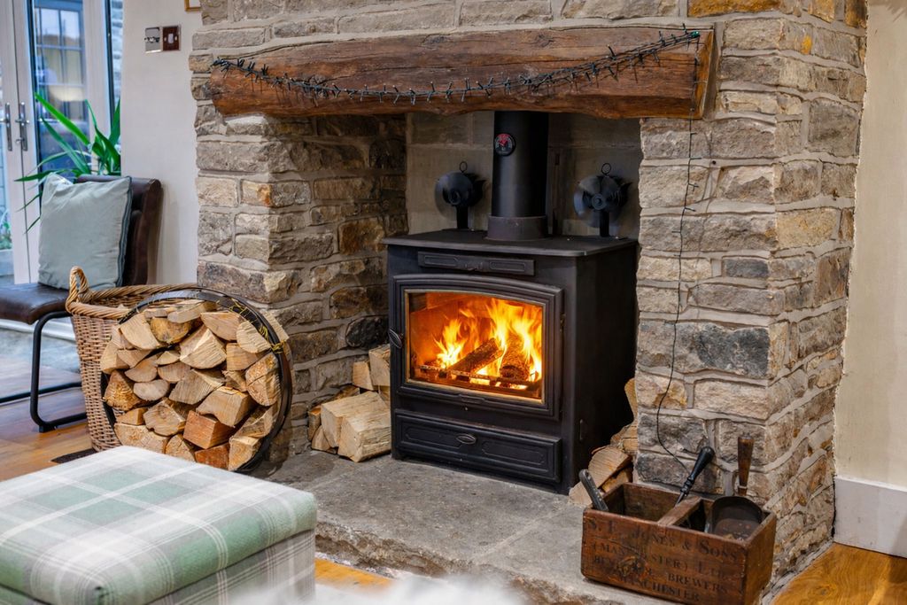 Property photo 2 of 47