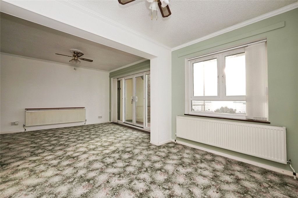 Property photo 3 of 18 Picture No. 21