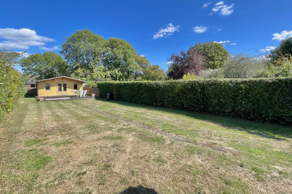 Property photo 2 of 37