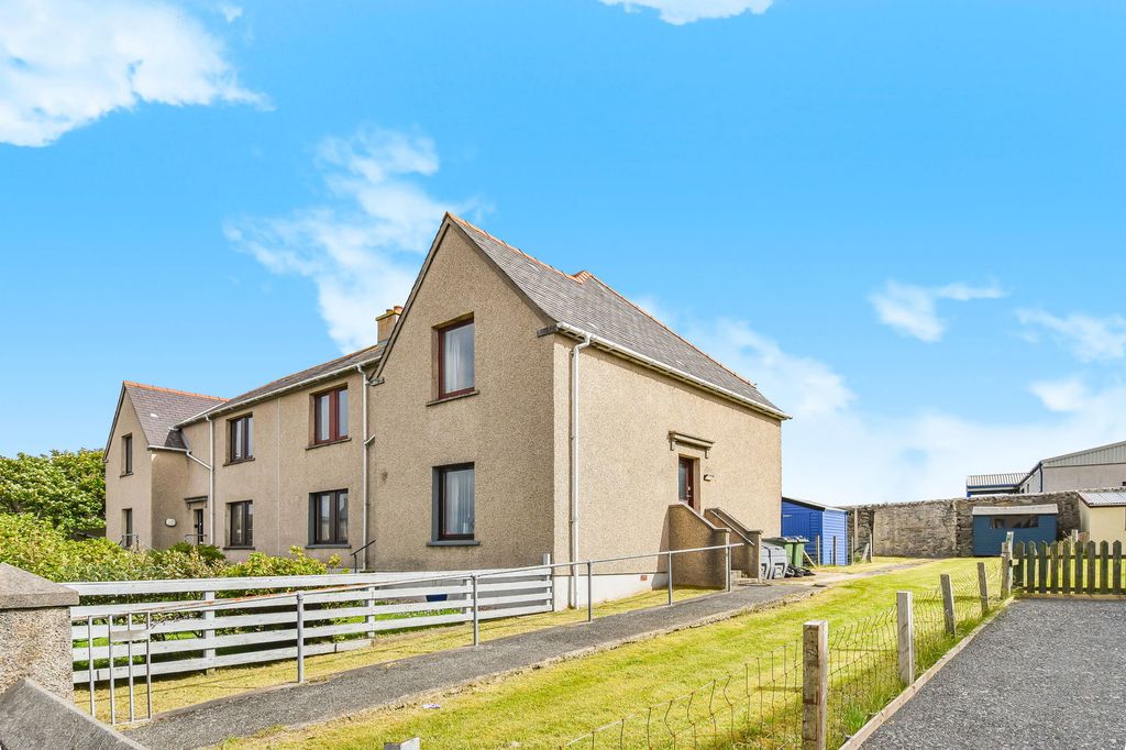 Property photo 1 of 29